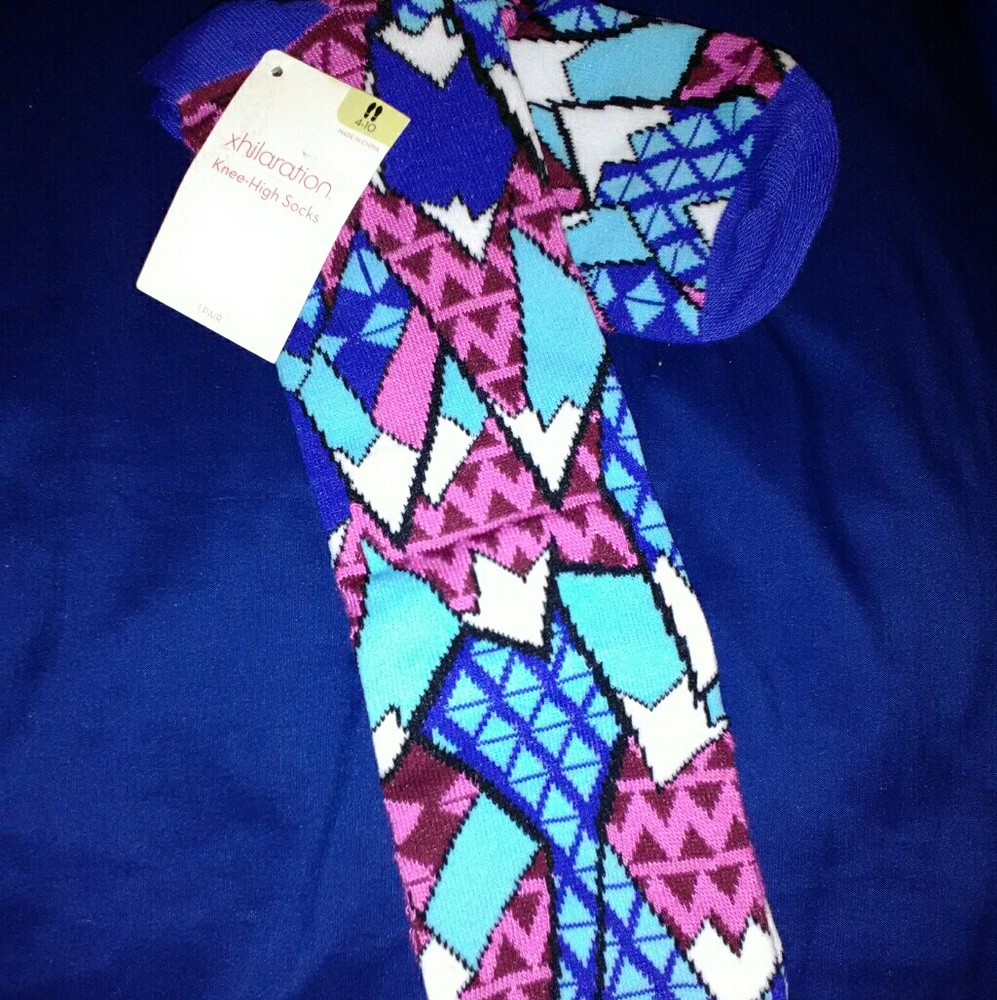 Abstract knee high socks
